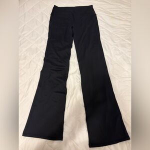 Black Flared Leggings with Pockets.